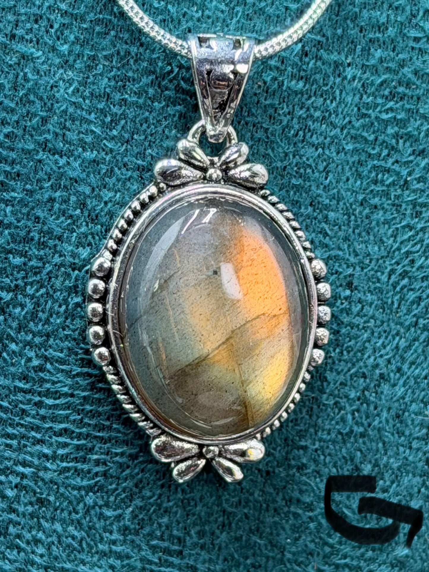 Golden Flash Labradorite Pendant Necklace