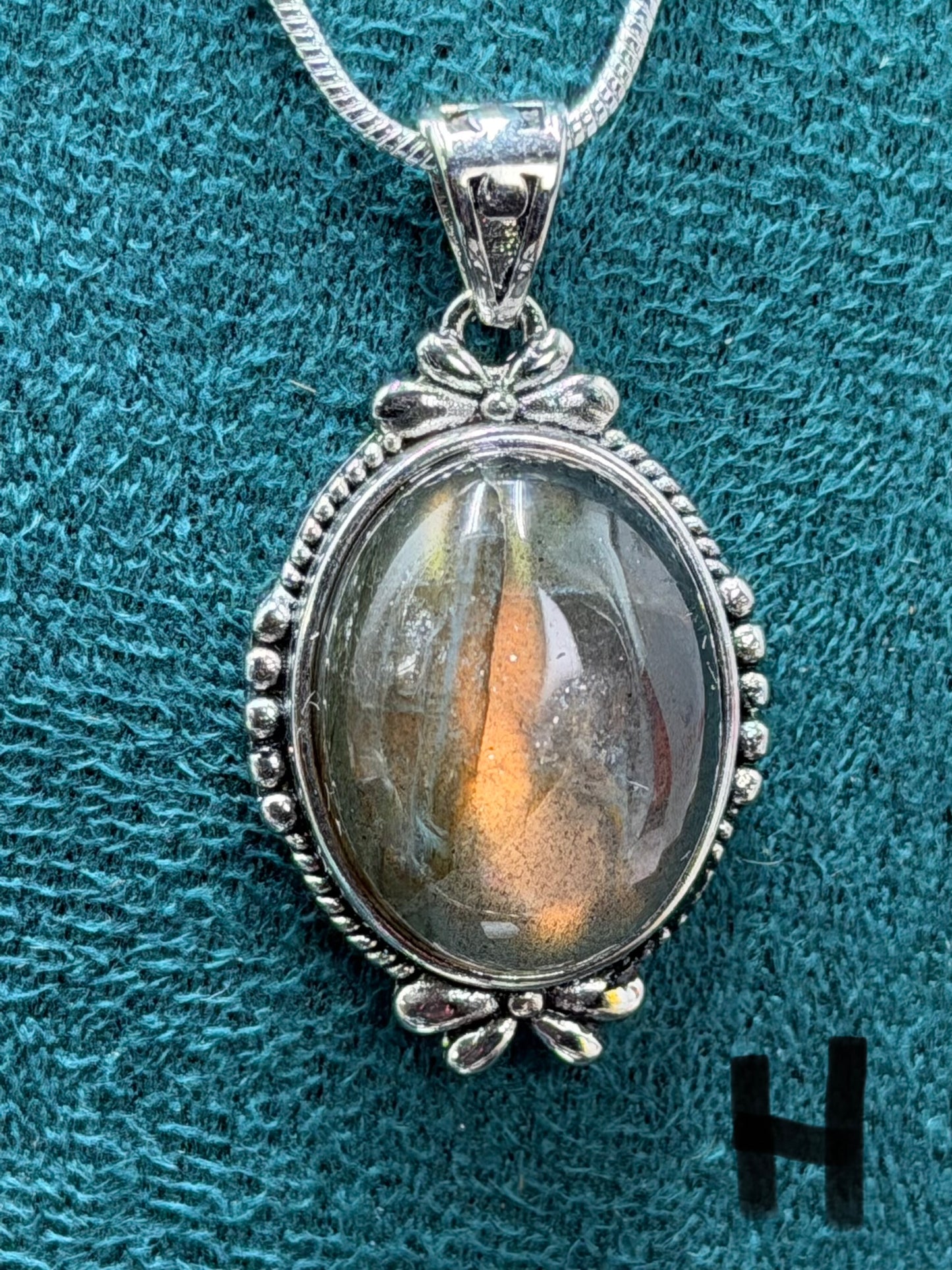 Golden Flash Labradorite Pendant Necklace