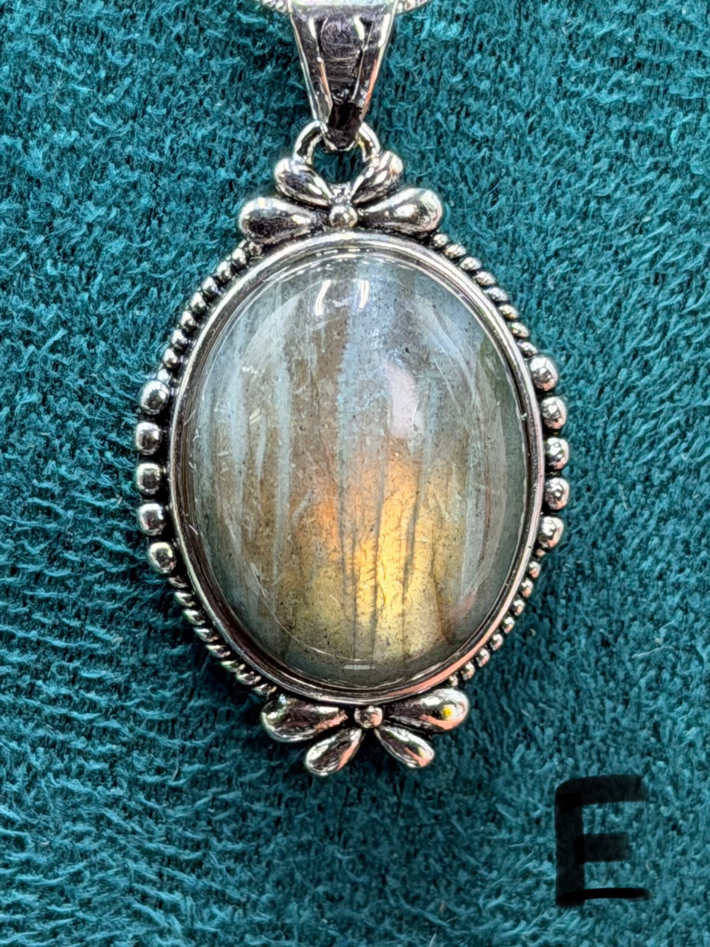 Golden Flash Labradorite Pendant Necklace