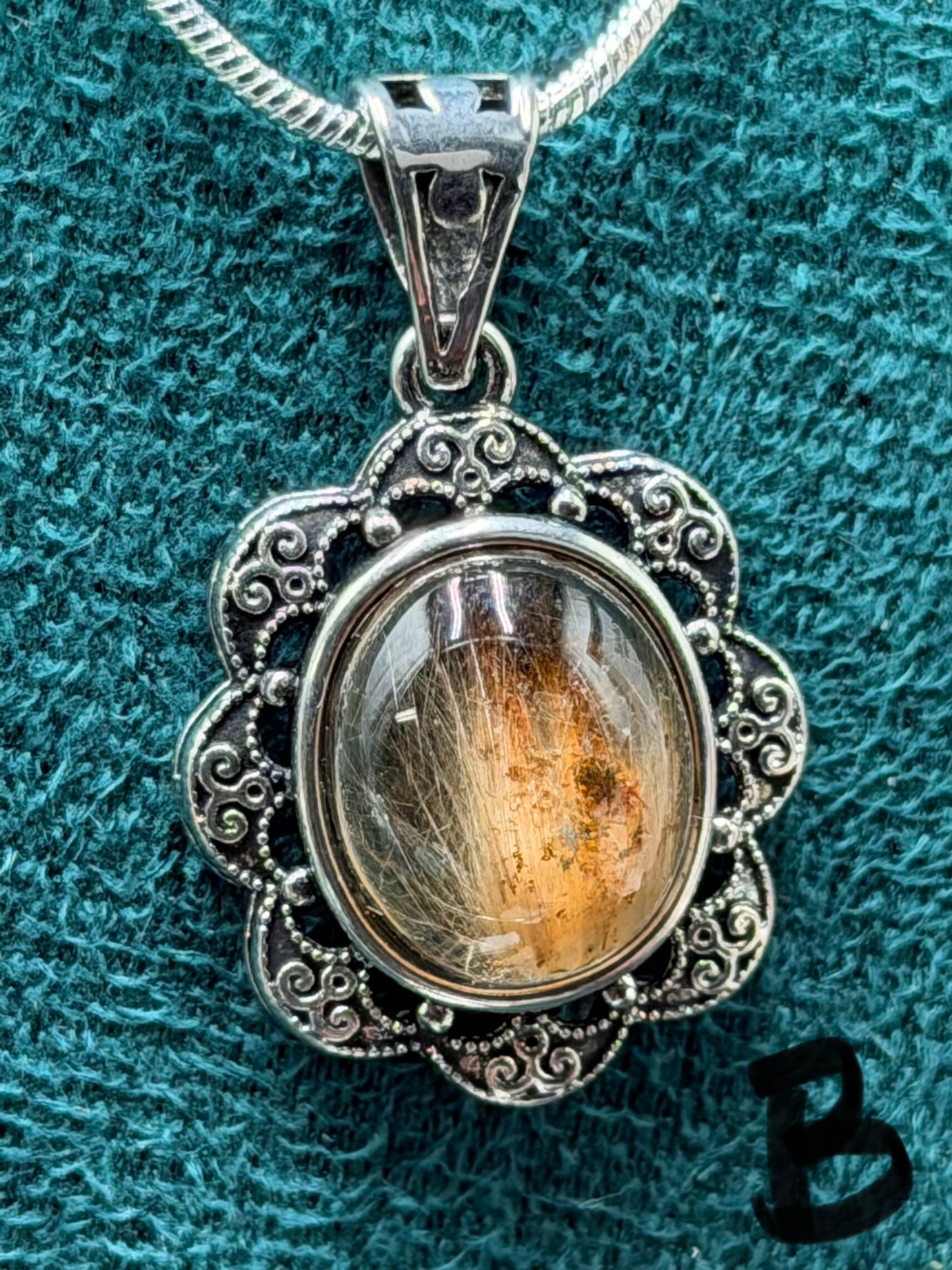 Rabbit Hair Quartz Pendant Necklace